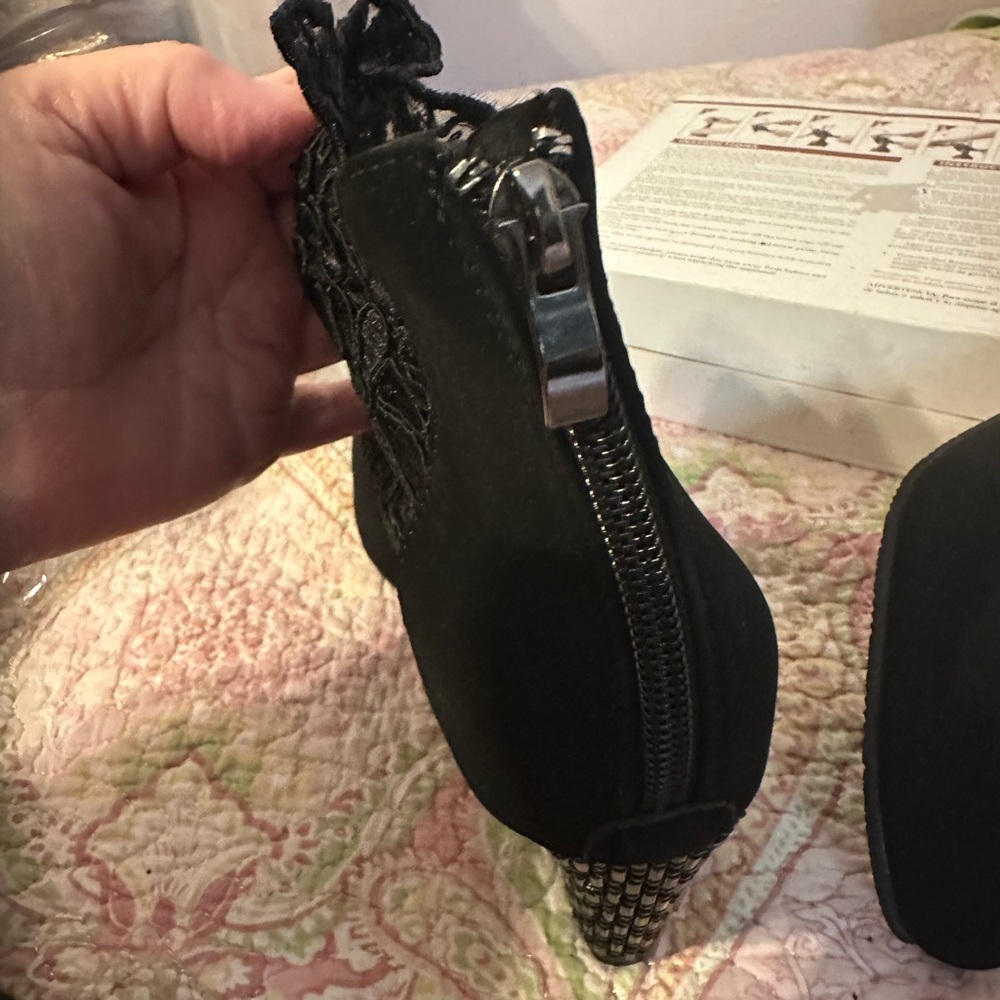 MXO Black Lace Ankle Booties - Picture 4 of 7